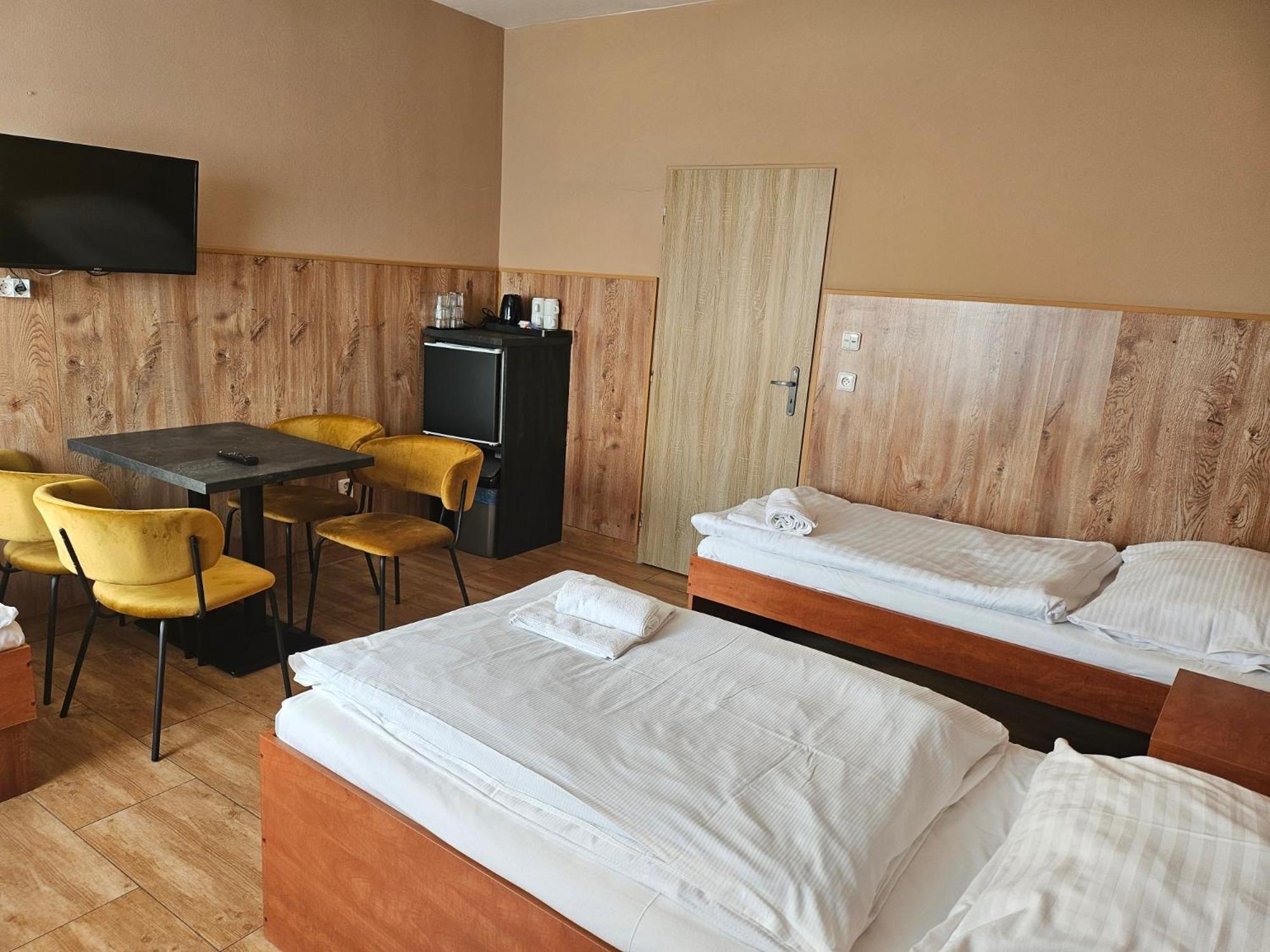 Hotel Taurus Ostrava Exterior foto
